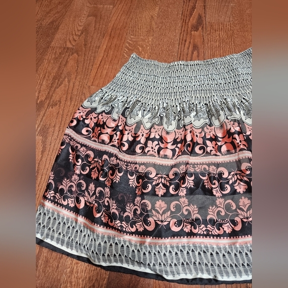 Max Studio Green Smocked Bubble Mini Skirt - Picture 3 of 6